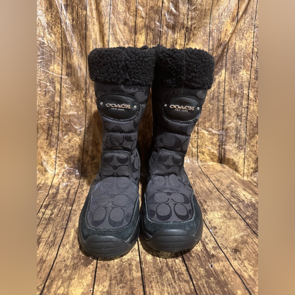 Coach Signature A7075 Women Sonya Vibram Winter Snow Boots Black. Size 6 - Picture 6 of 7